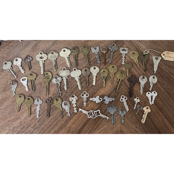 OLD VTG Photo Art JEWELRY STEAMPUNK Corbin Star Cole Hudson Russwin Yale KEY LOT - Picture 1 of 8